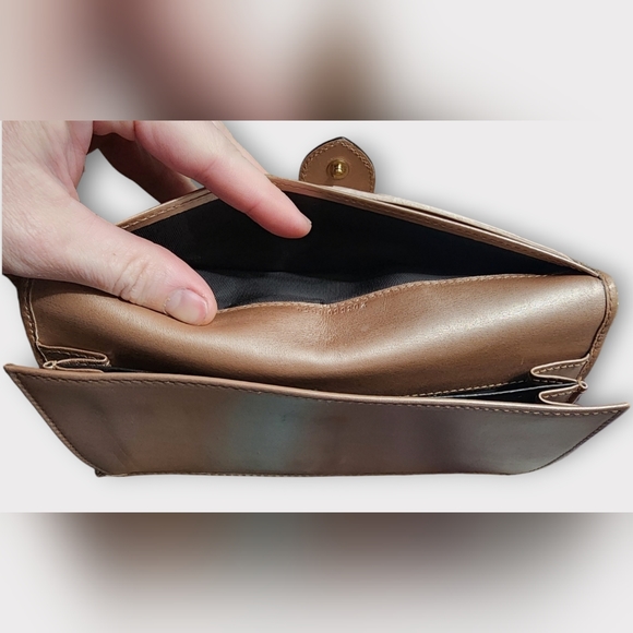 GUCCI GG Heart Signature Long Wallet - Picture 13 of 14